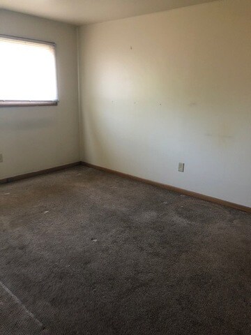 804 N Gladstone Ave unit A, Aurora, IL 60506 - photo 4