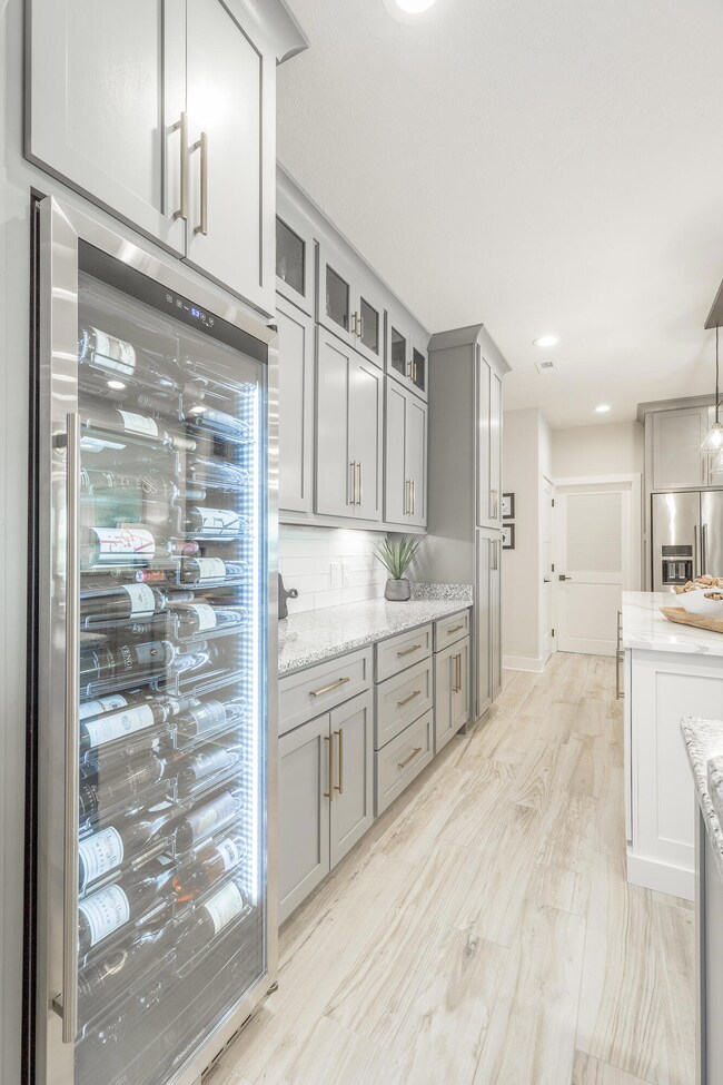 4274 Lakeshore Ln. HD-30