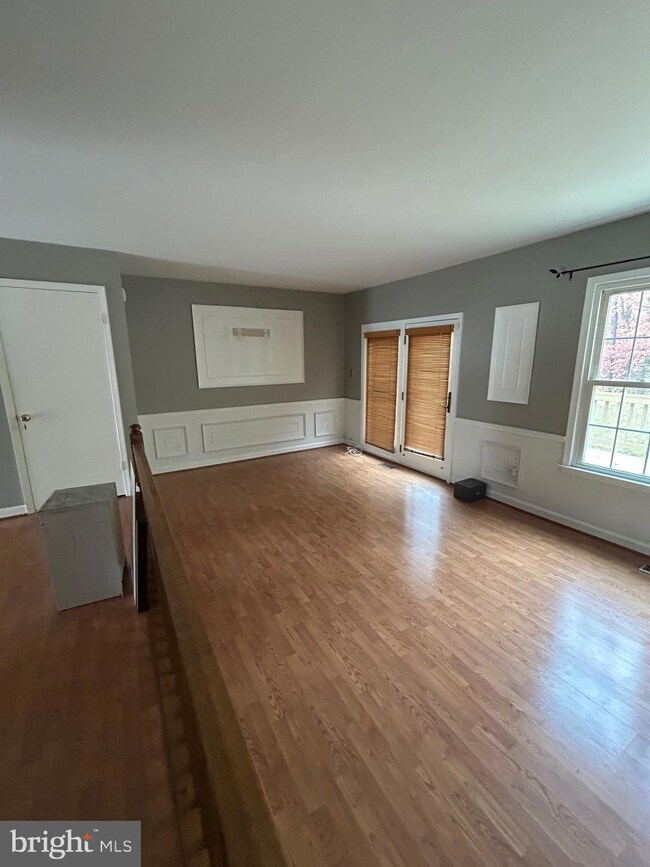 14618 Cambridge Cir, Laurel, MD 20707 - photo 6