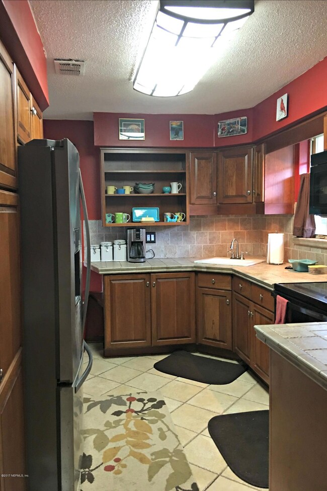 7154 Diamond Head Rd, Jacksonville, FL 32216 - photo 5