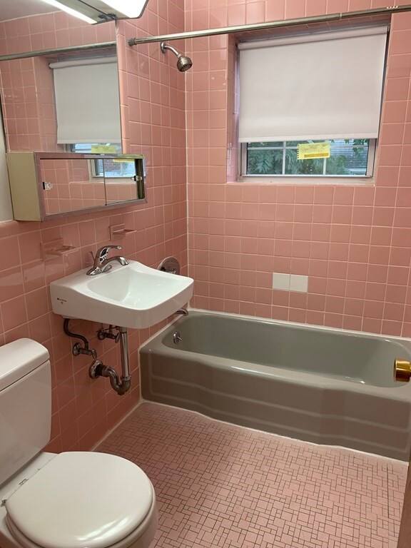 8 Lake St unit 11, Arlington, MA 02474 - photo 6