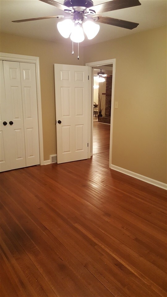 Both BDs have double closets, hardwoods and new fa