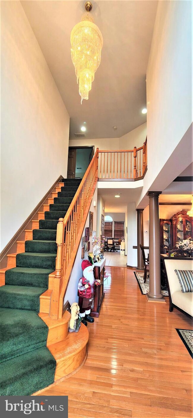 329 Brushwood Dr, Owings Mills, MD 21117 - photo 7