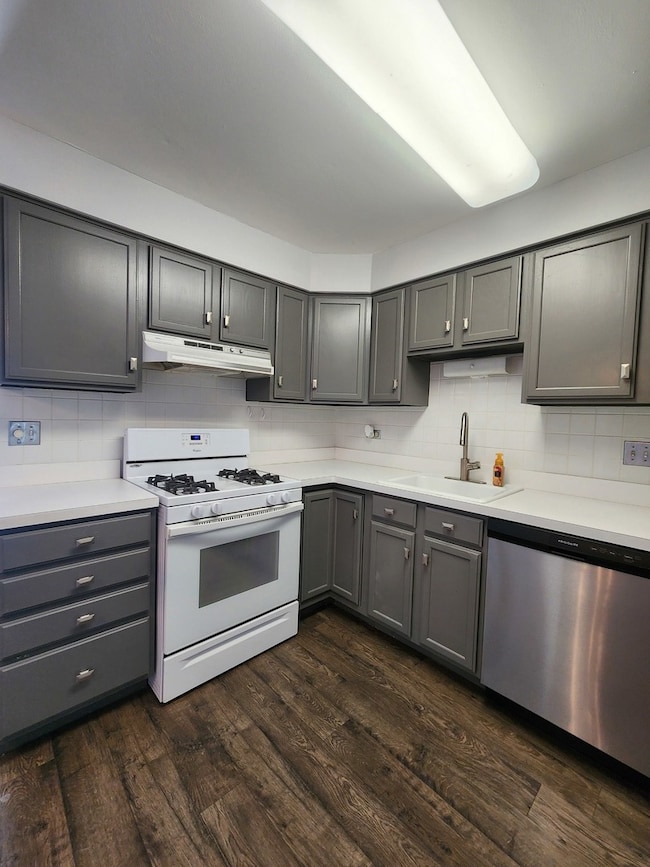 123 Brewster Ct unit B, Bloomingdale, IL 60108 - photo 6