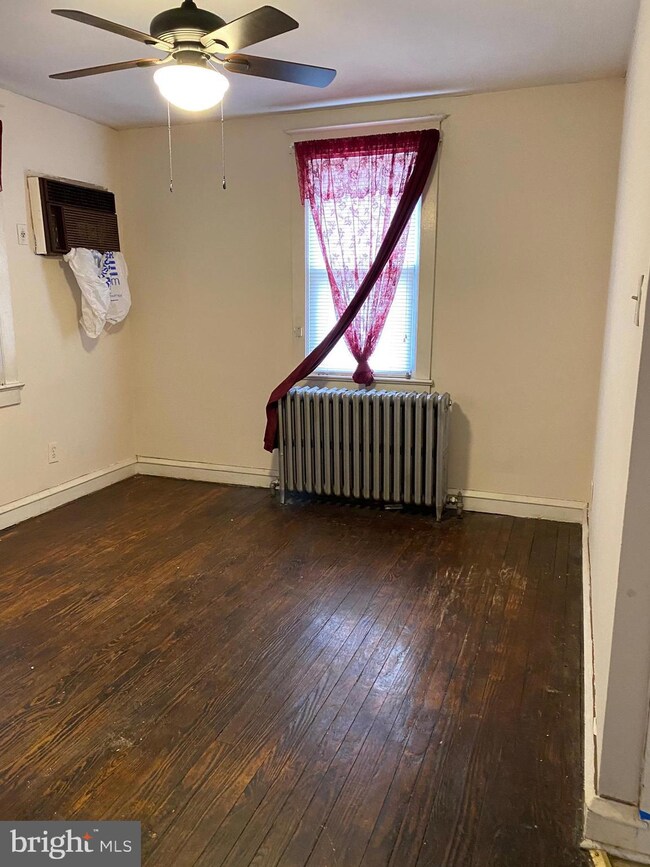 141 W Jefferson St unit B, Paulsboro, NJ 08066 - photo 7