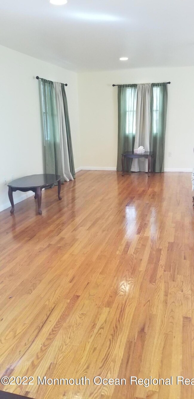 35 Richard Rd, Farmingdale, NJ 07727 - photo 2