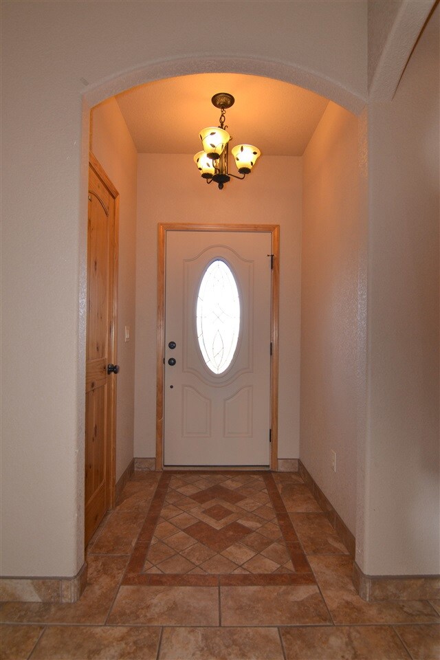 1411 Tierra Royos, Alamogordo, NM 88310 - photo 7