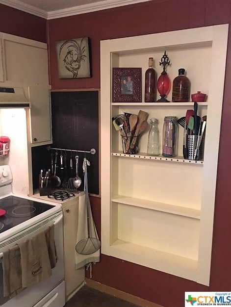 2962 Hobby Creek Rd, Burlington, TX 76519 - photo 7