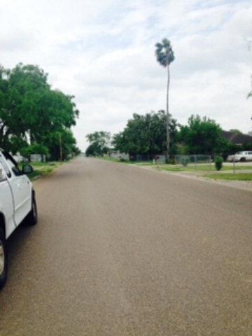 209 N 1st St, Donna, TX 78537 - photo 2