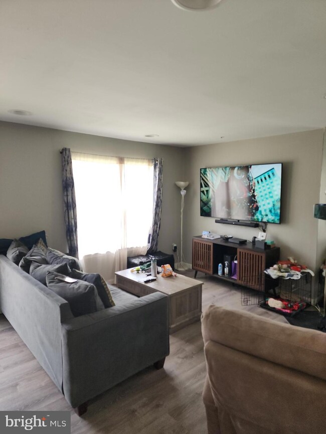 5103 Toddsbury Place, District Heights, MD 20747 - photo 2