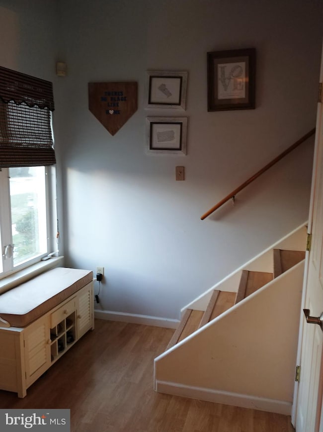 908 Barbaras Ct, North Wales, PA 19454 - photo 4