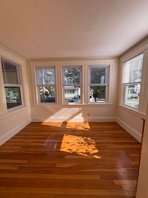 100 Warwick Rd unit 100, Newton, MA 02465 - photo 2