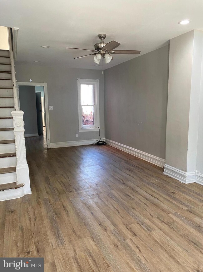 619 Tulpehocken St, Reading, PA 19601 - photo 5