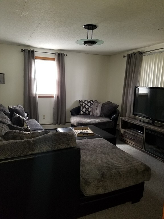 43 Avon St unit 1, Taunton, MA 02780 - photo 2