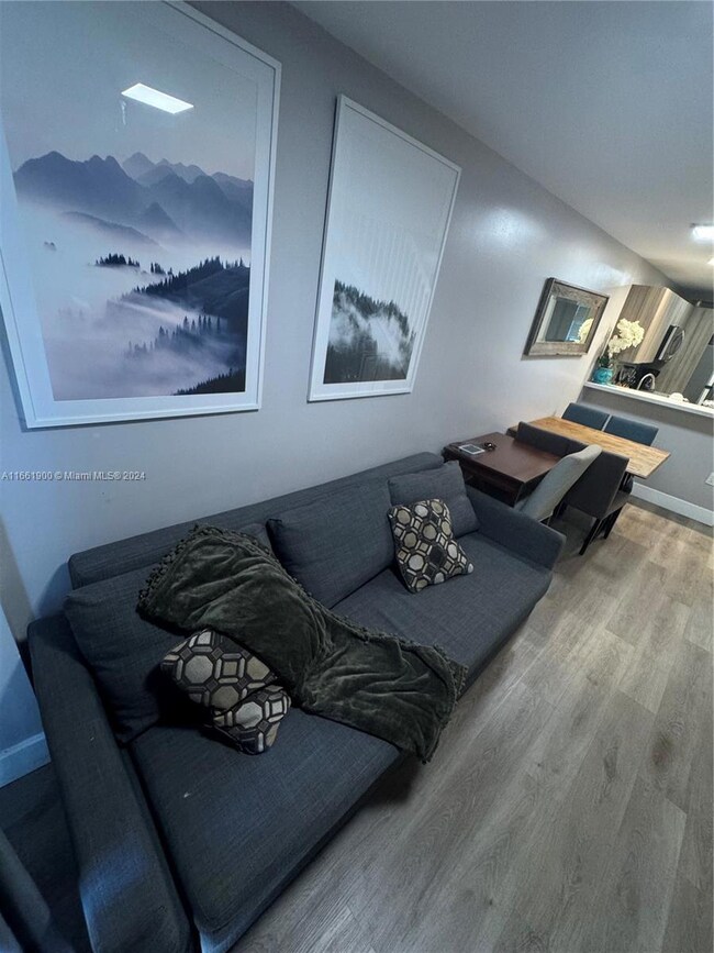 821 SW 2nd St unit 2, Miami, FL 33130 - photo 5