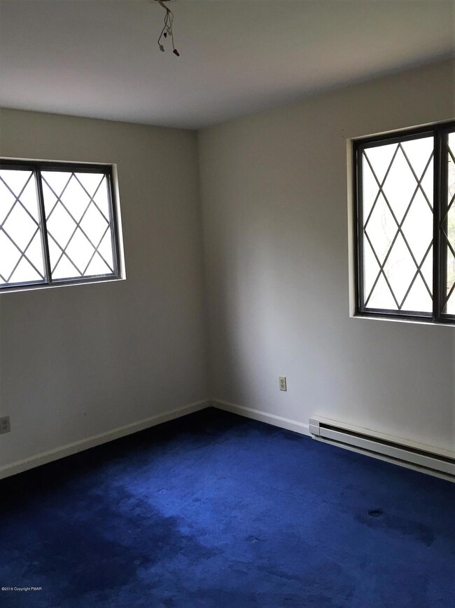 99 Honeysuckle Dr, Jim Thorpe, PA 18229 - photo 4