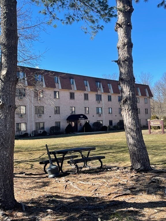 135 Grove St unit 149, Rockland, MA 02370 - photo 2