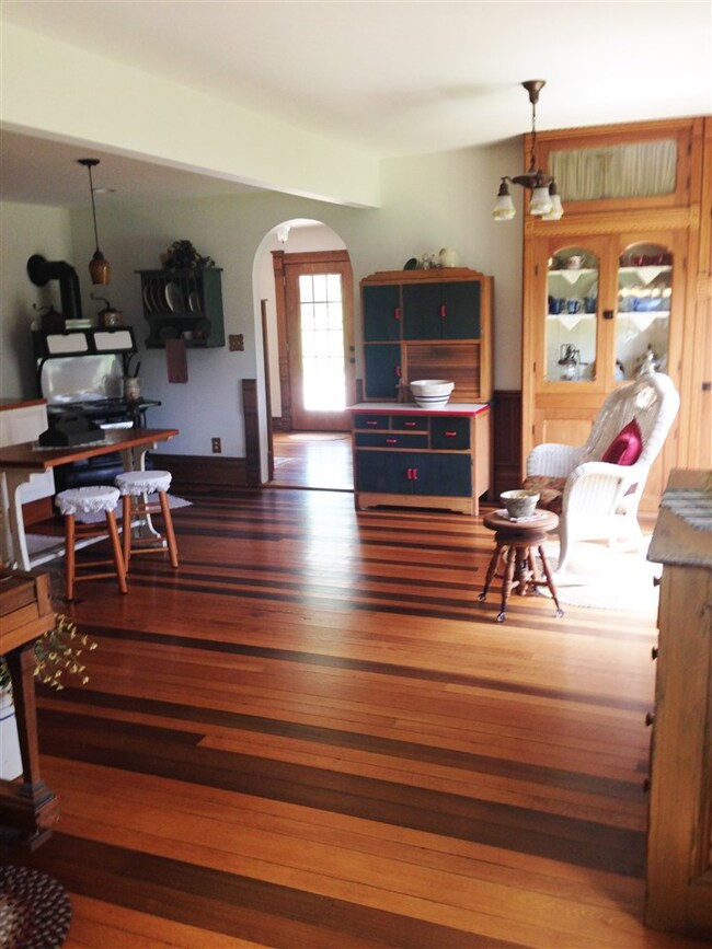 5236 E State Road 58, Bloomfield, IN 47424 - photo 4