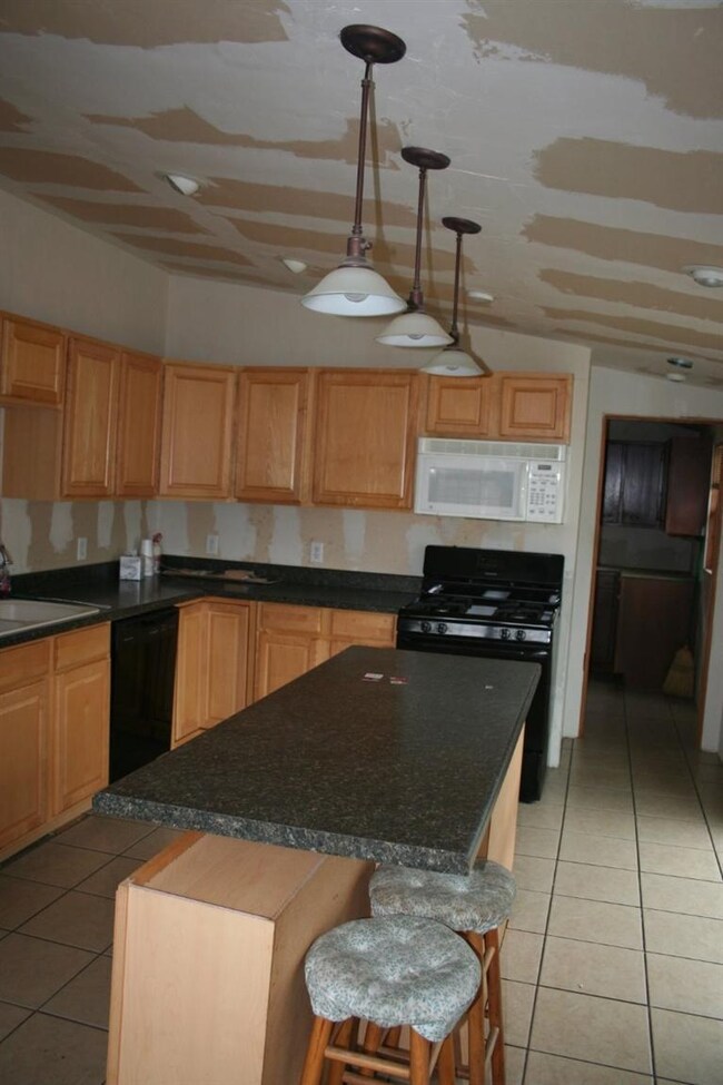 5802 W 250 N, La Porte, IN 46350 - photo 4