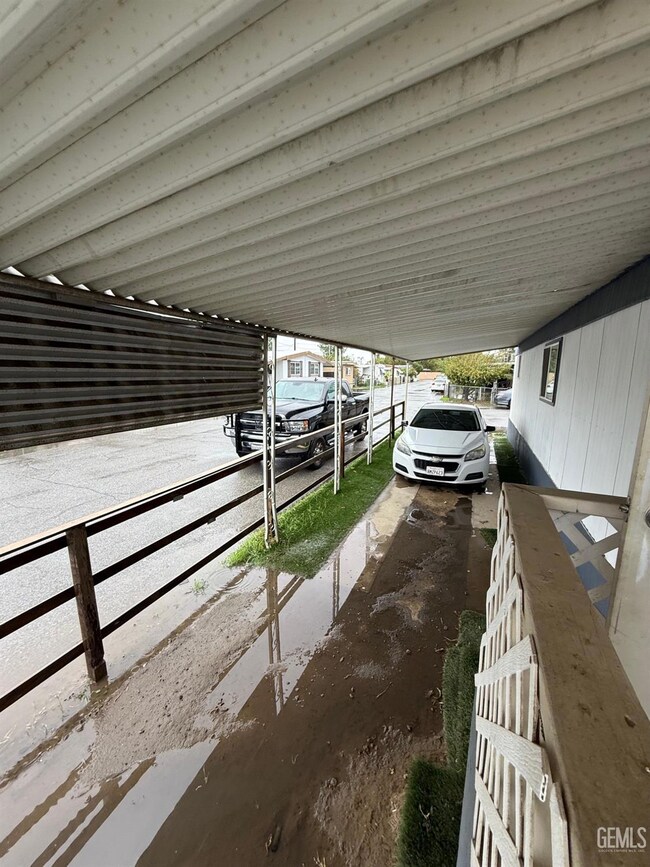 6201 Wible Rd unit 31, Bakersfield, CA 93313 - photo 3