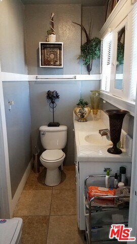 2212 West Blvd, Los Angeles, CA 90016 - photo 7