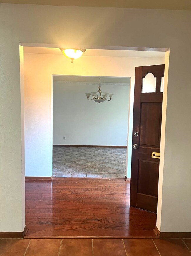 1030 Beaver Bend Rd, Houston, TX 77088 - photo 3