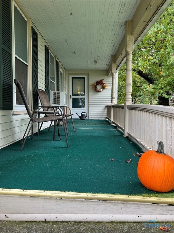 631 Wyandot St, Findlay, OH 45840 - photo 4