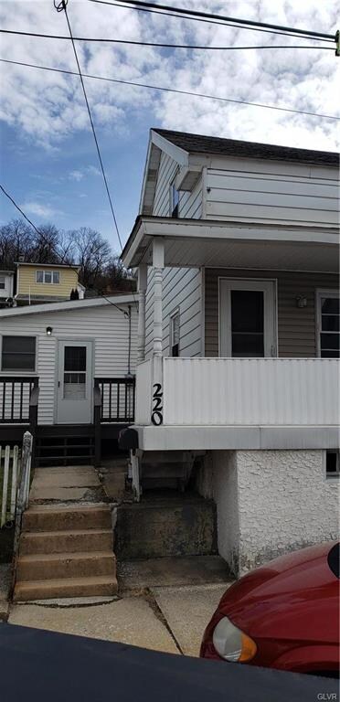 220 W Abbott St, Lansford, PA 18232 - photo 2