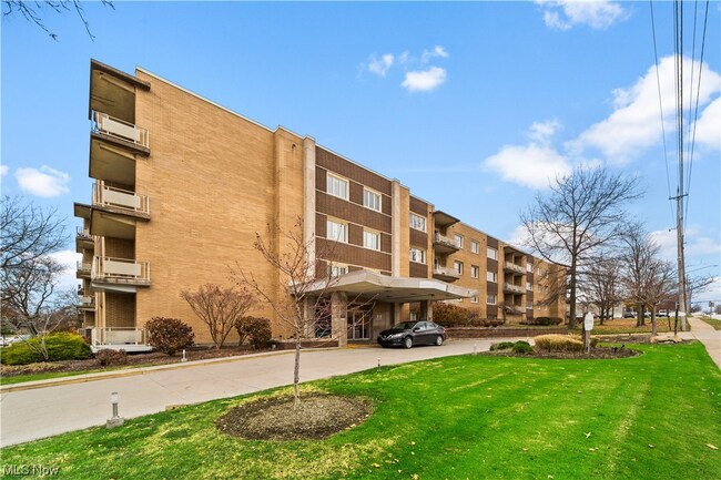 22655 Chagrin Blvd Unit 303, Beachwood, OH 44122 | MLS# 4501303 | Homes.com