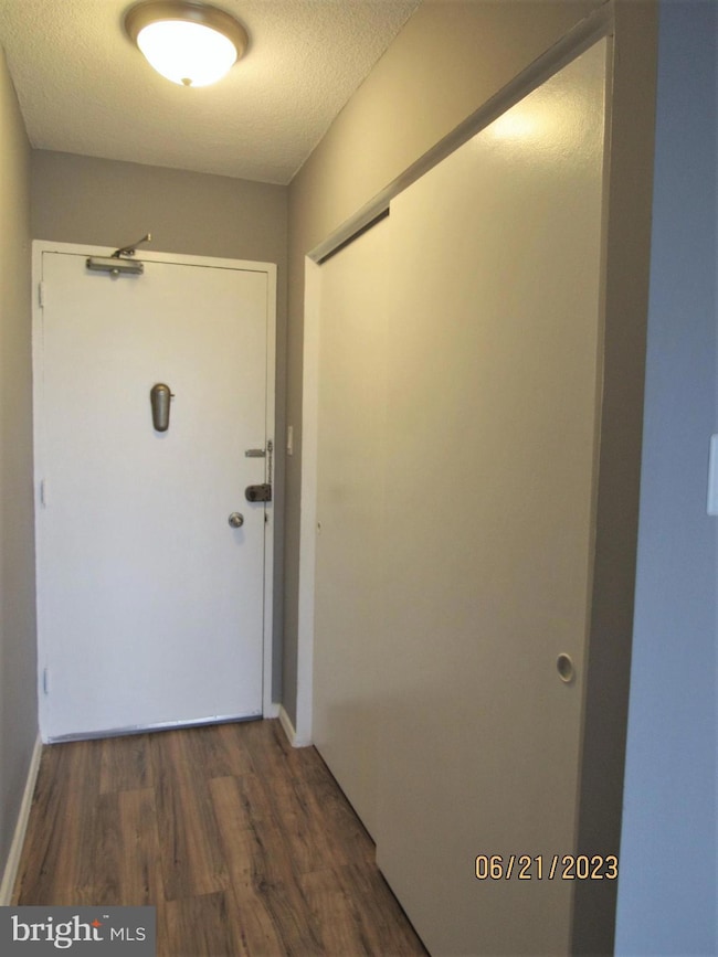 The Carlton unit 1219, Arlington, VA 22204 - photo 4
