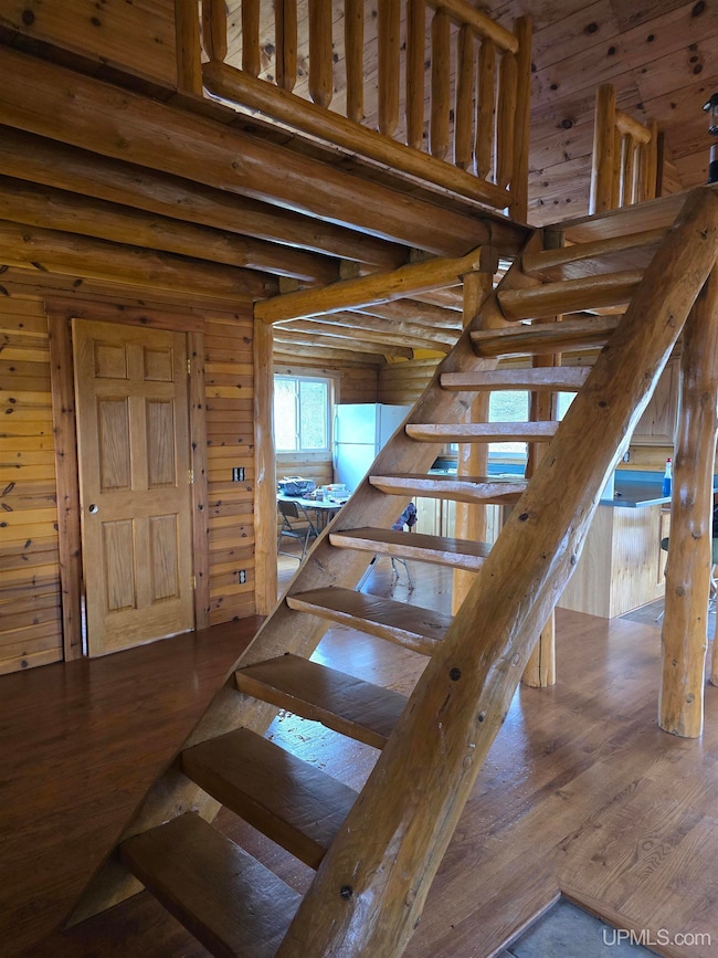 1617 U S 2, Gulliver, MI 49840 - photo 4