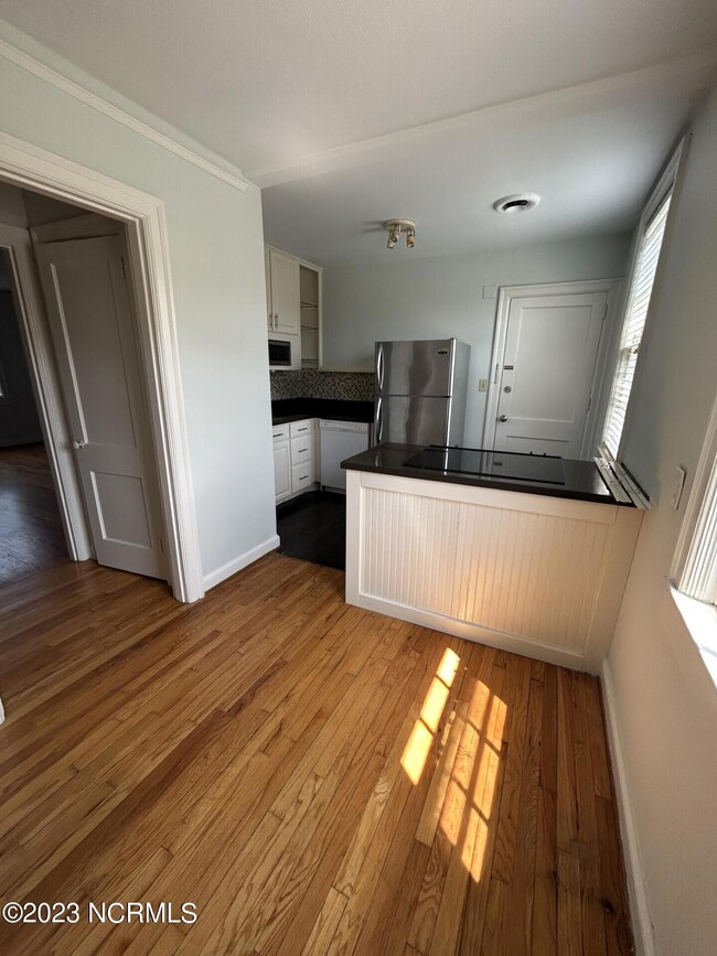 2940 Oleander Dr unit A4, Wilmington, NC 28403 - photo 4