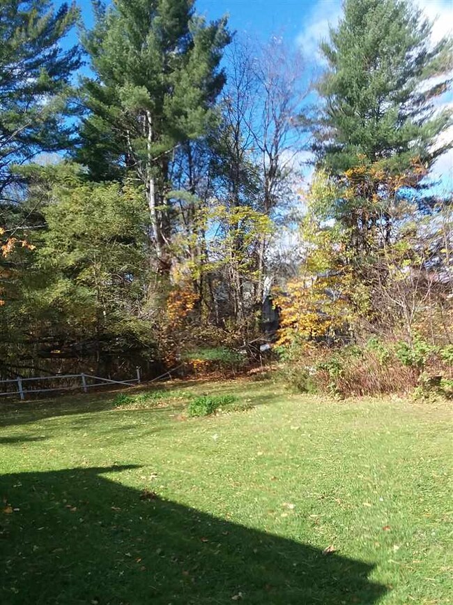 9 Blandin St, Bethlehem, NH 03574 - photo 5