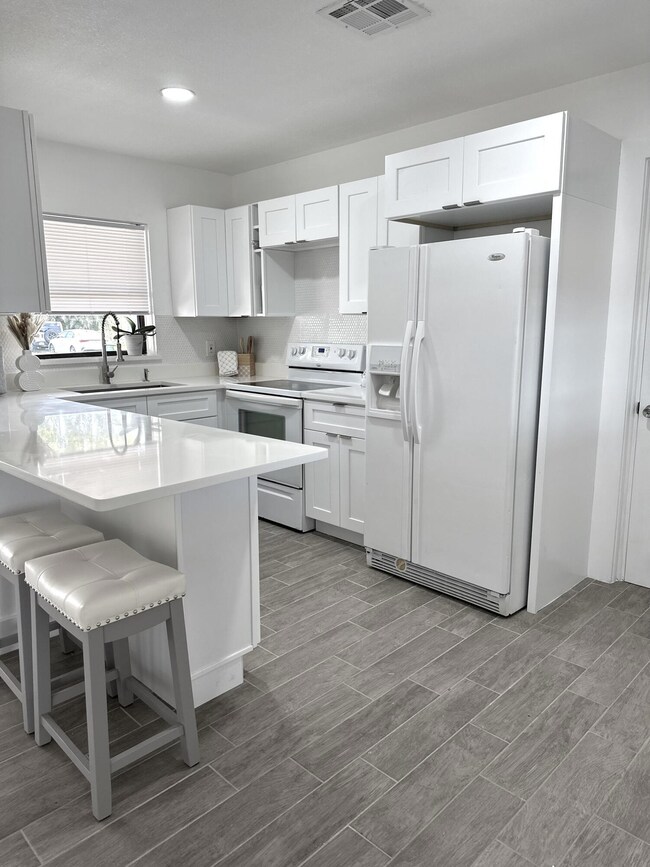 Kitchen Bar