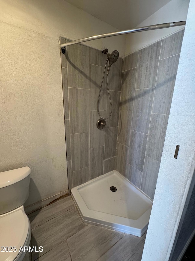 YELENIS 81ST AVE BATHROOM APT