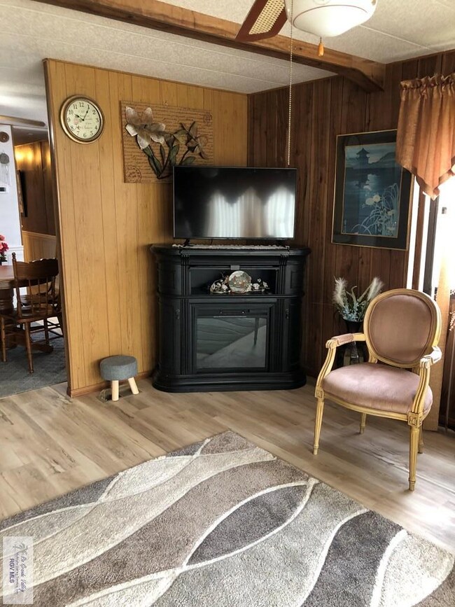 709 N Anaqua St unit 49, La Feria, TX 78559 - photo 7