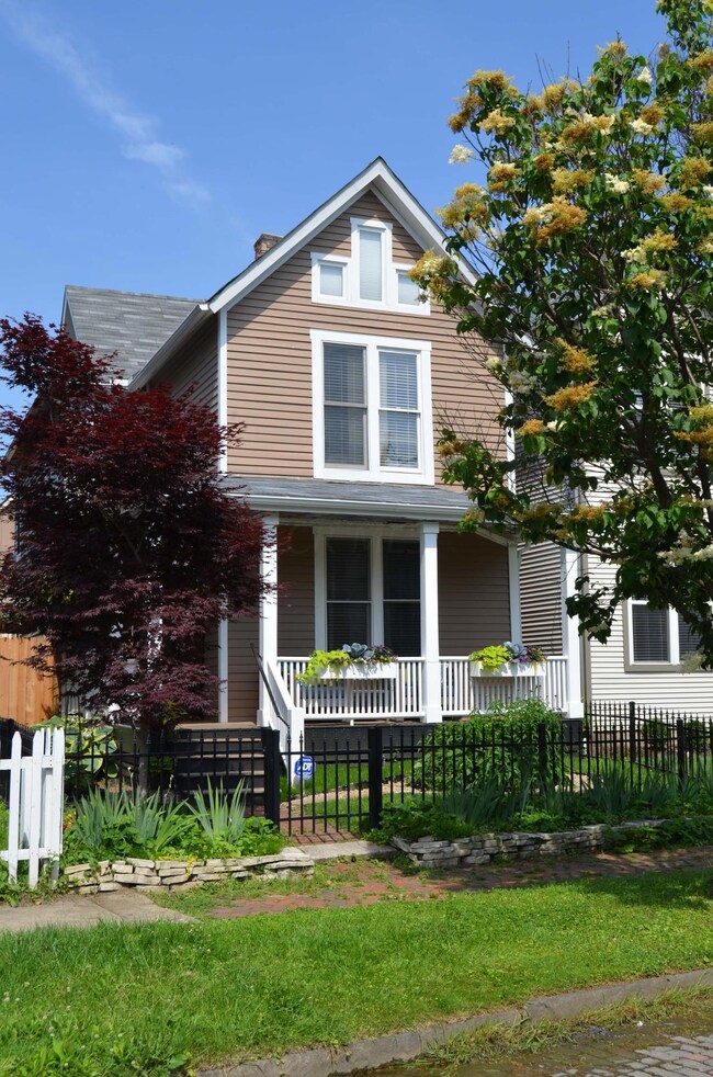 1051 Hamlet Short North Italian Village