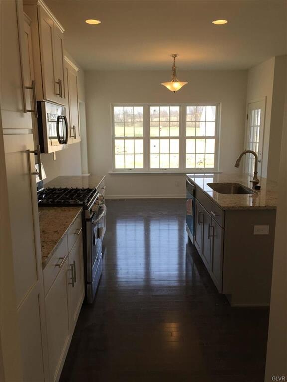 2626 English Ivy Rd unit 212, Nazareth, PA 18064 - photo 6