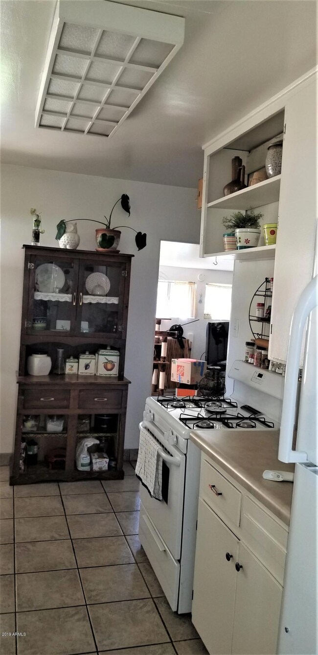 07 Kitchen