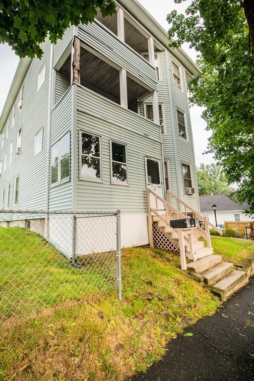 49 Fairmont Ave, Worcester, MA 01604 - photo 2