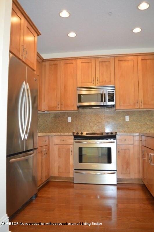 5 Kitchen