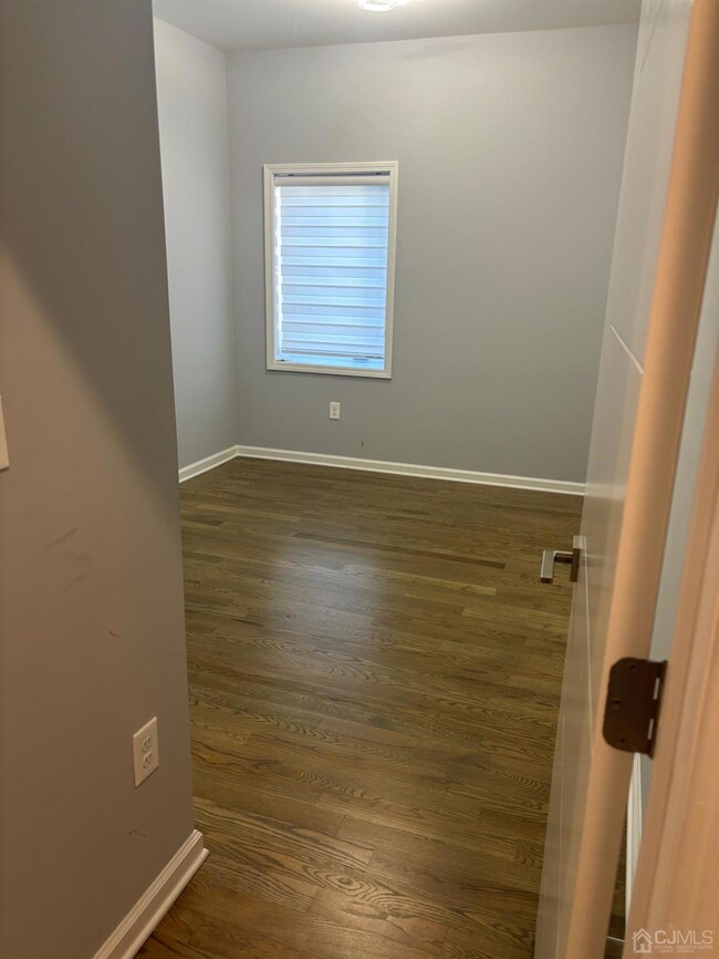 880 Main St unit 1, Fords, NJ 08863 - photo 3