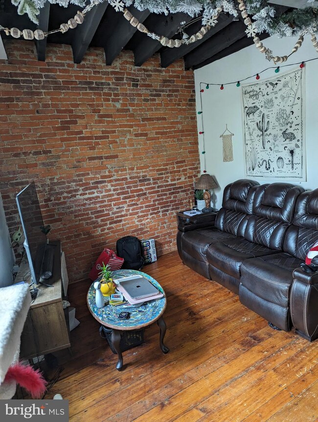 115 Green Ln unit 2, Philadelphia, PA 19127 - photo 5