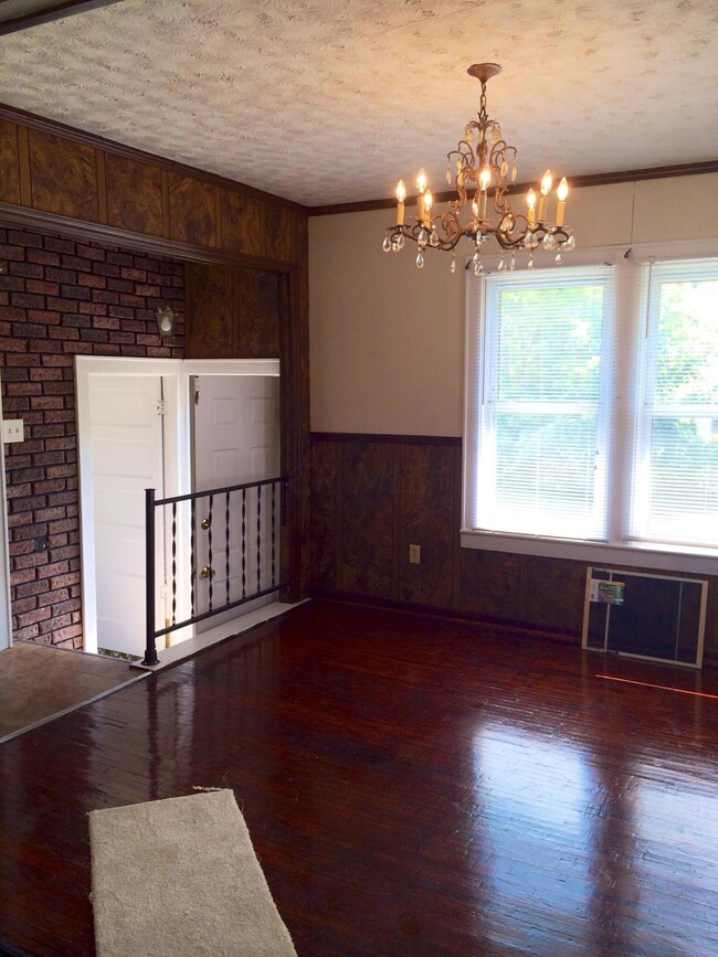 Dining Rm