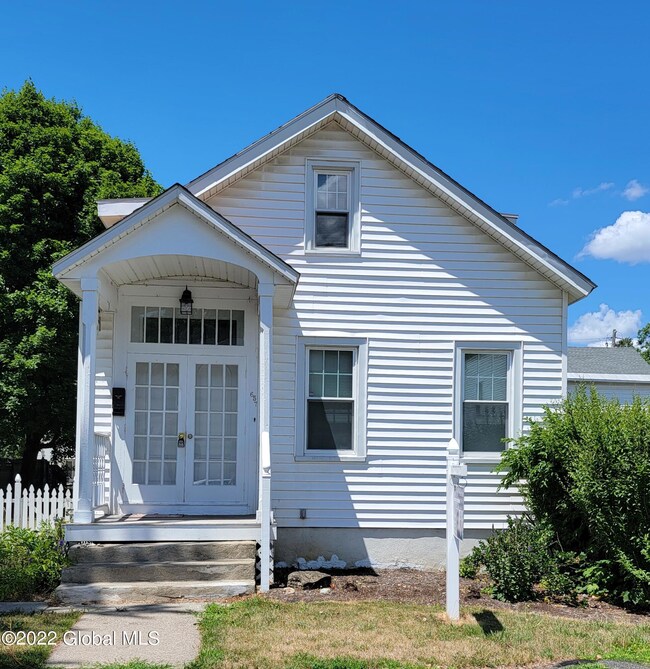 657 6th Ave, Troy, NY 12182 - photo 3