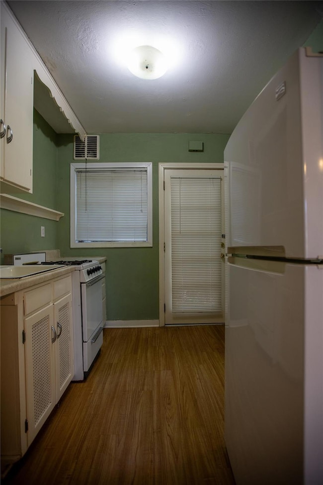 1009 W 25th St, Austin, TX 78705 - photo 4