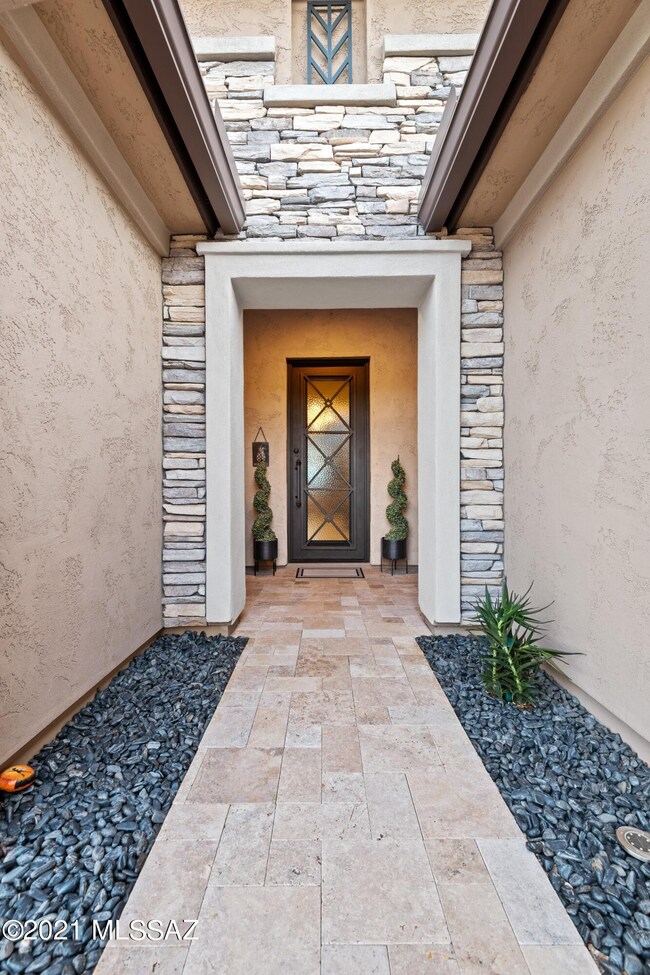 06-Front Entry Way