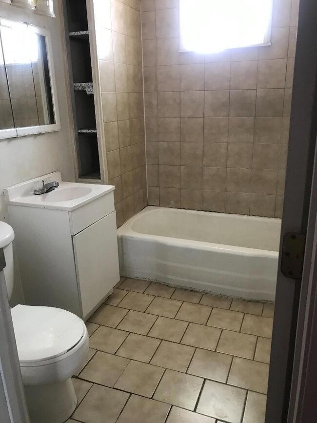 3104 Frankfort Ave, El Paso, TX 79930 - photo 3