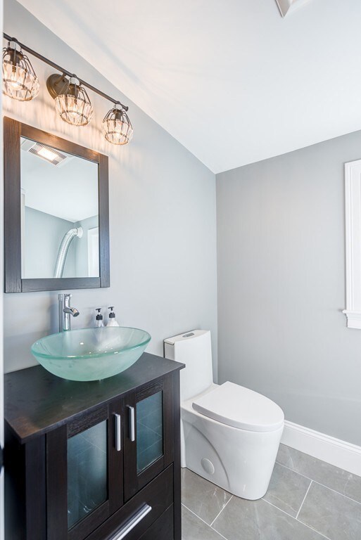 69 Rush St unit 2, Somerville, MA 02145 - photo 5