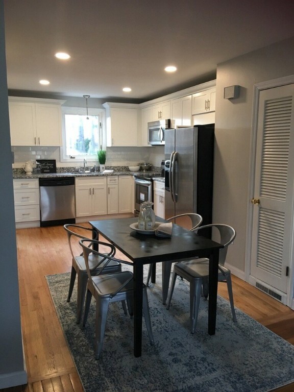 171 Pierce Ave, Warwick, RI 02888 - photo 4